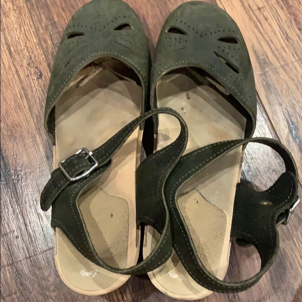Women’s clogs